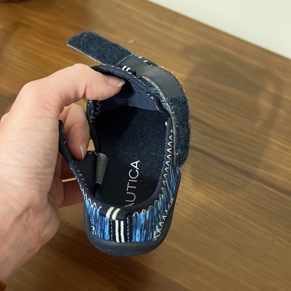 Gently Used Nautica Kids Water Shoe Closed-Toe Sport Sandal in Kettle Gulf Blue - Picture 12 of 14